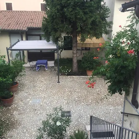 Loft In The Courtyard Appartamento *